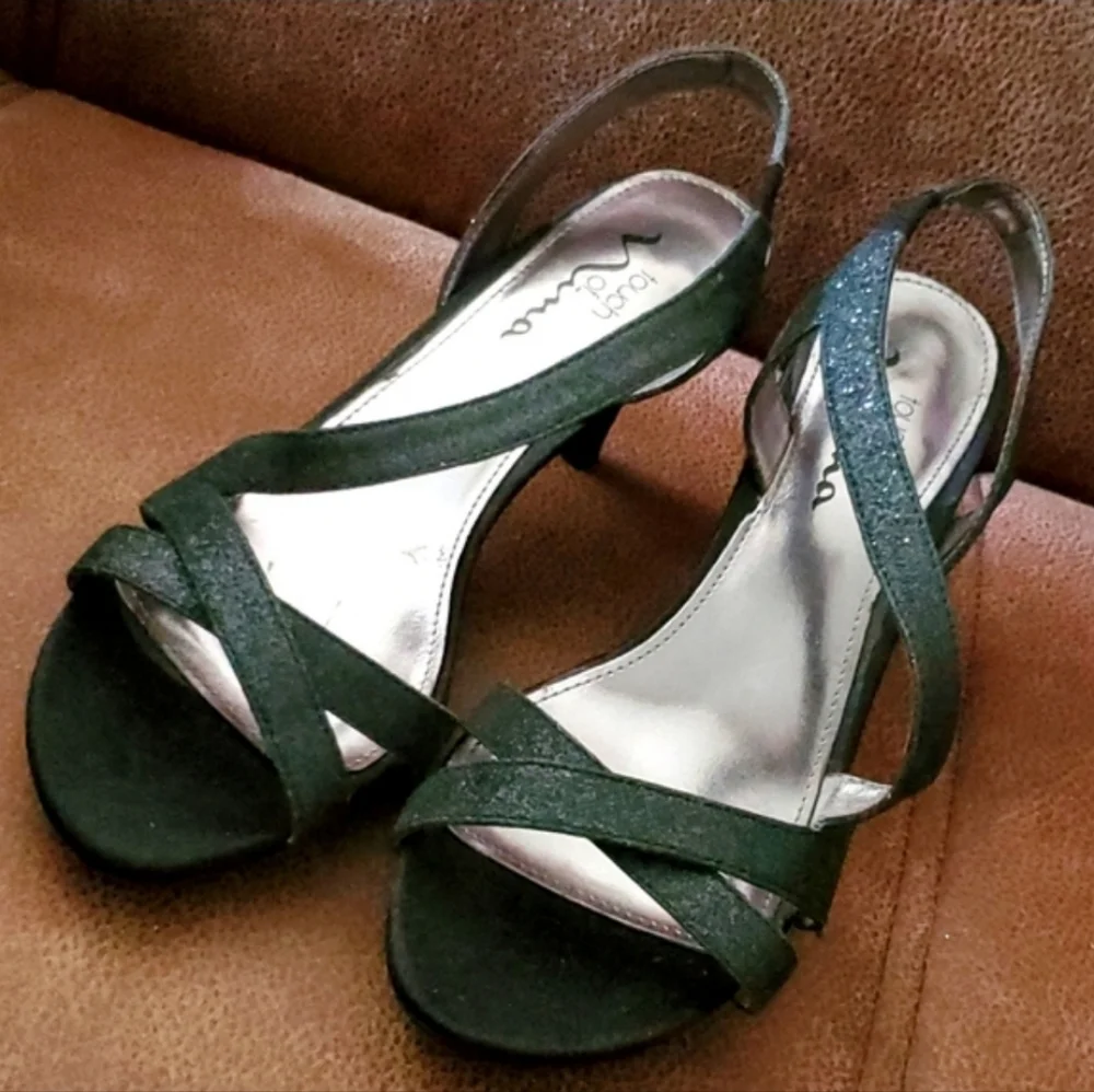 Touch of Nina glittery black dress heels size 8